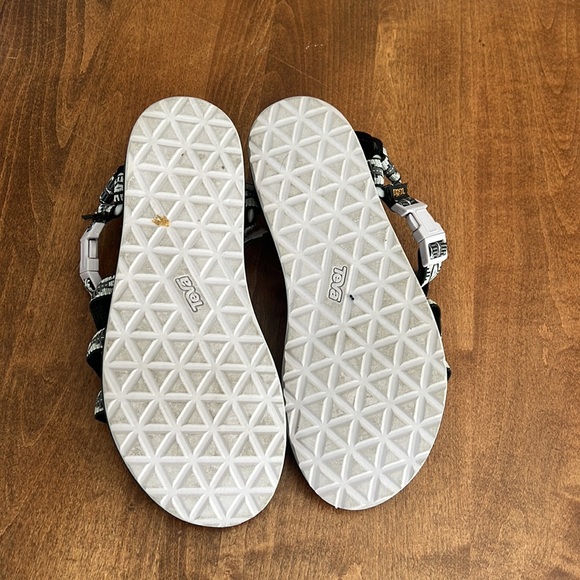TEVA Sandals - Picture 4 of 5